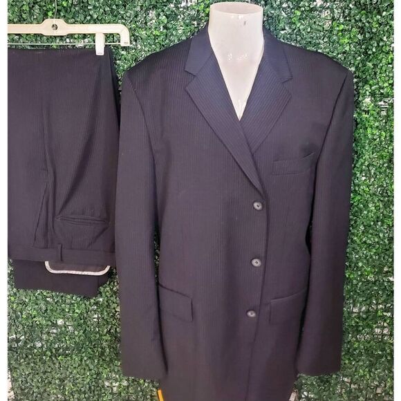 J.Ferrer suit - Picture 1 of 8